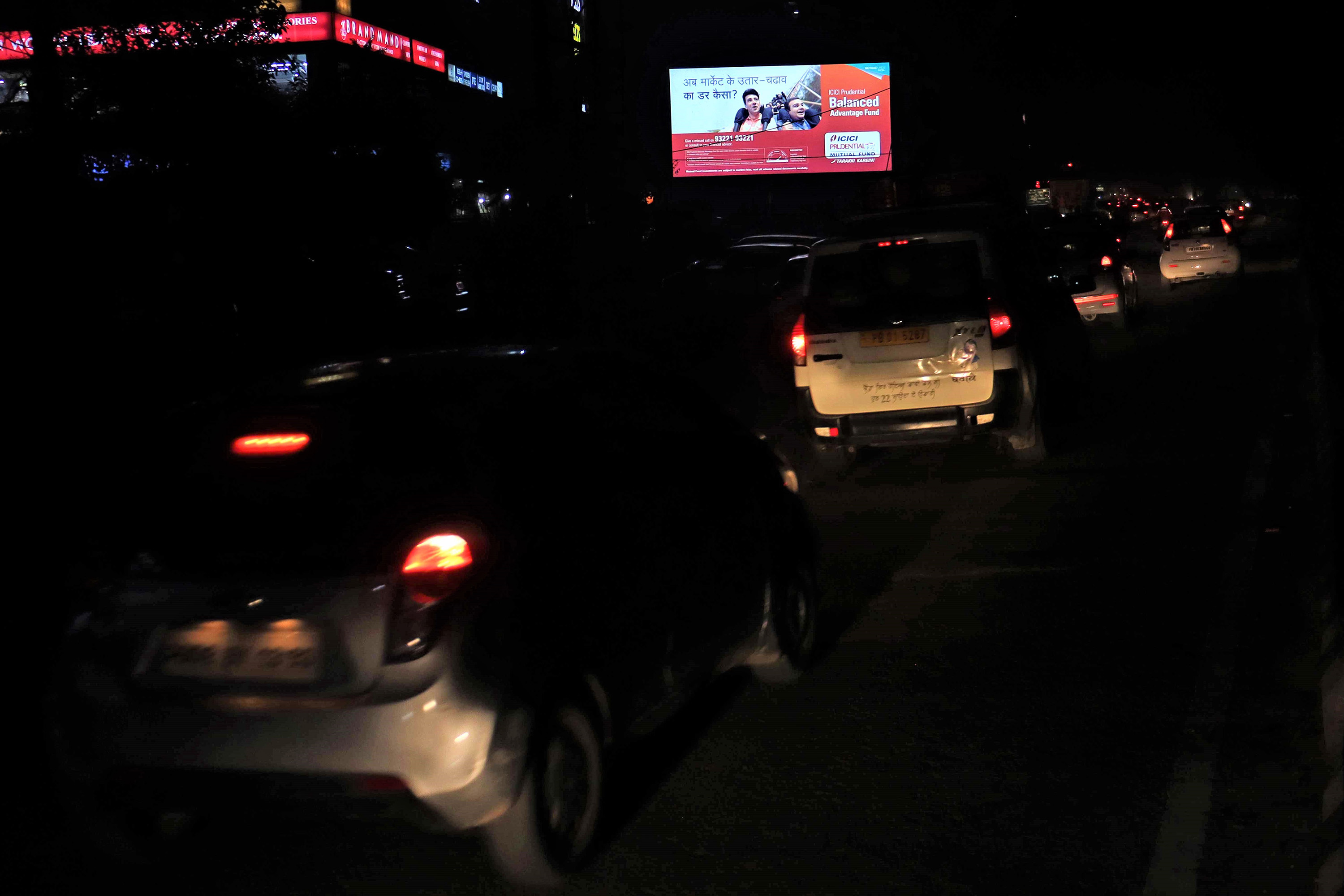 Pakhowal Road facing Feroze Gandhi Mkt